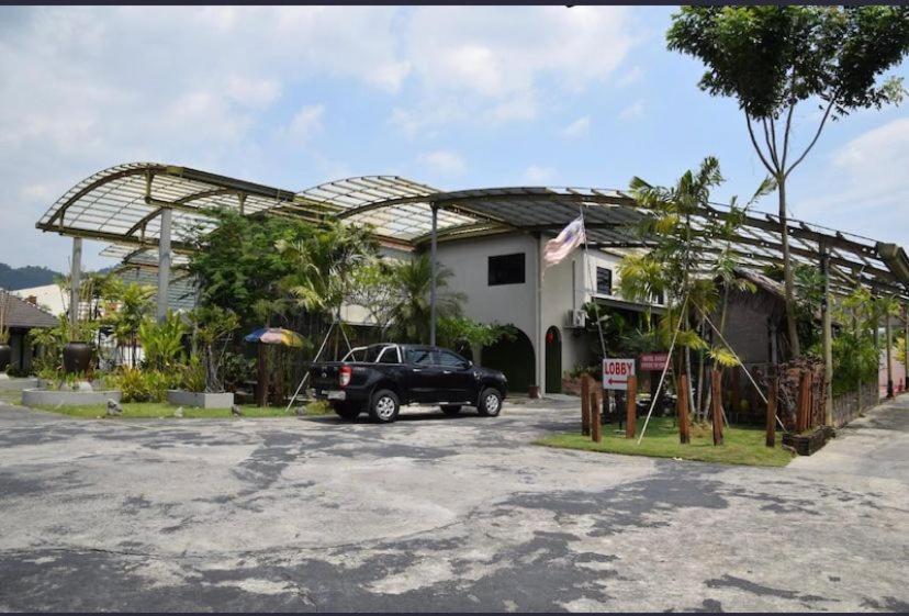 I Garden Hotel Ipoh Buitenkant foto