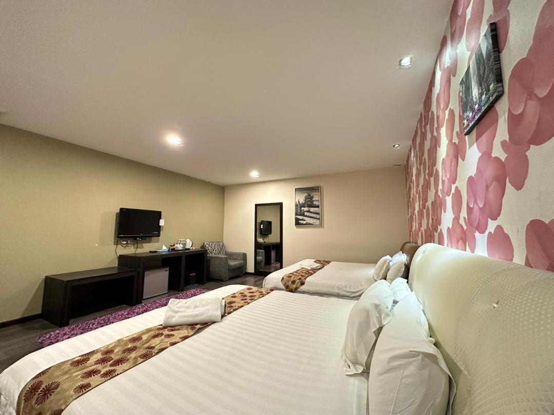 I Garden Hotel Ipoh Buitenkant foto